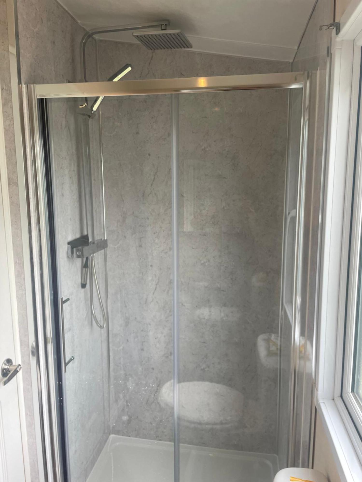 Beautiful 2 Bedroom Caravan On Billing Aquadrome Northampton Bagian luar foto